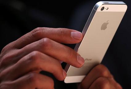 إليكم العيب في كاميرا iPhone 5